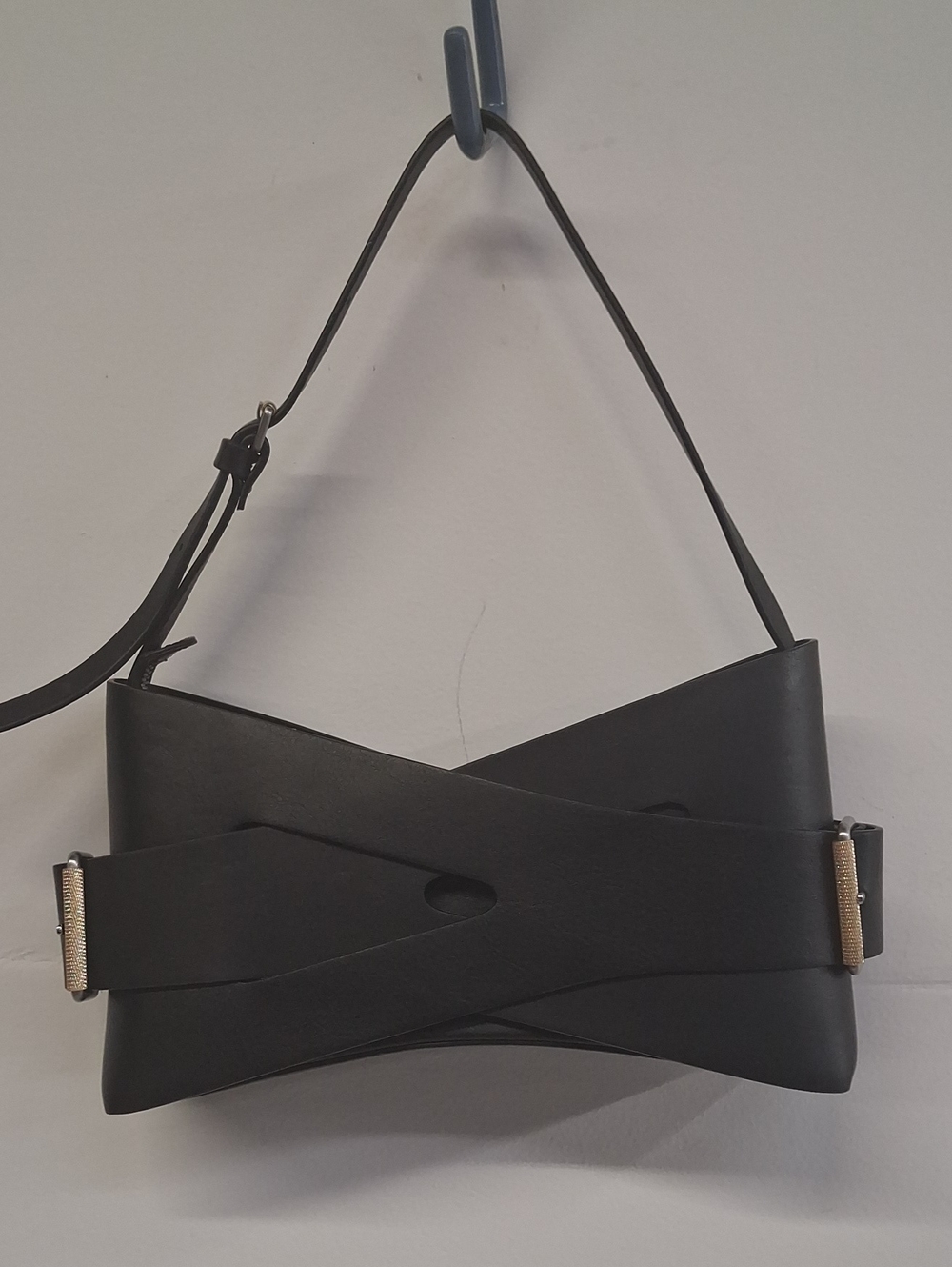 NWT Womens DION LEE Black  interlock harness shoulder bag